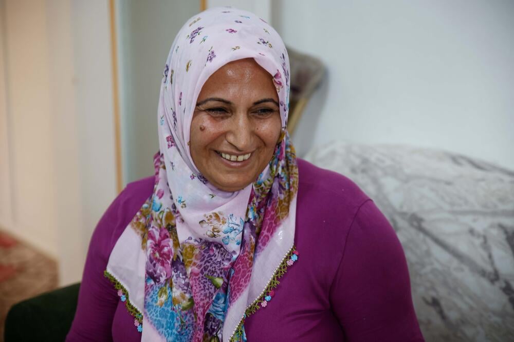 ​​Saime, who uses crutches, is facing challenges in accessing livelihood. ©UNFPA Türkiye