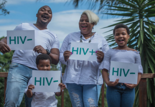 Yeni UNAIDS raporu, HIV ile yaşayan tüm insanların % 75'inin HIV durumlarını bildiğini göstermektedir. 