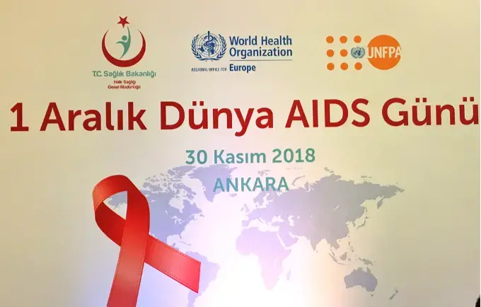 “HIV’ ile yaşamayı bilmek önemli, çünkü diğer hastalıklara verilen destekler bu enfeksiyona verilmiyor”